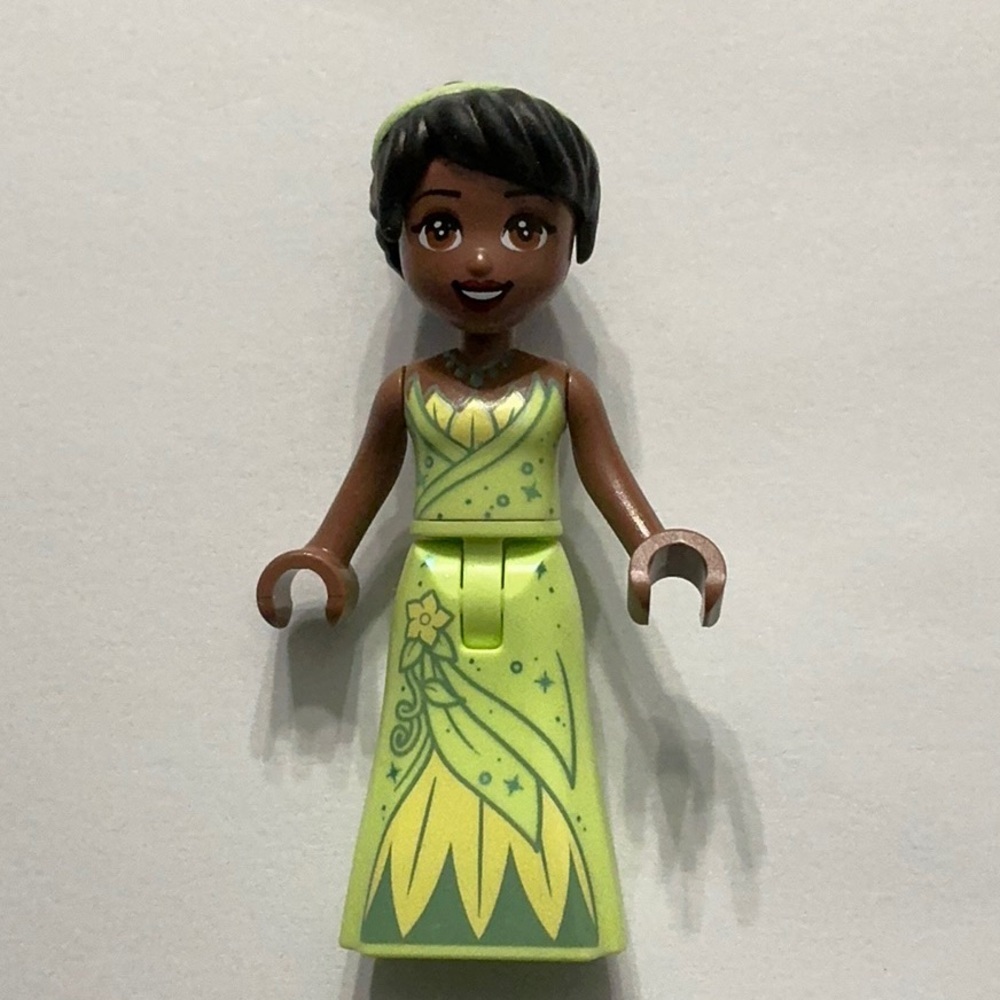 Lego Tiana 43205 Metallic Pointed Necklace Disney Princess Minifigure c017